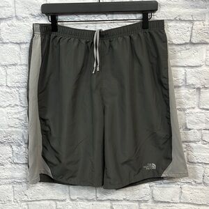 The North Face shorts | size Large | two toned gray